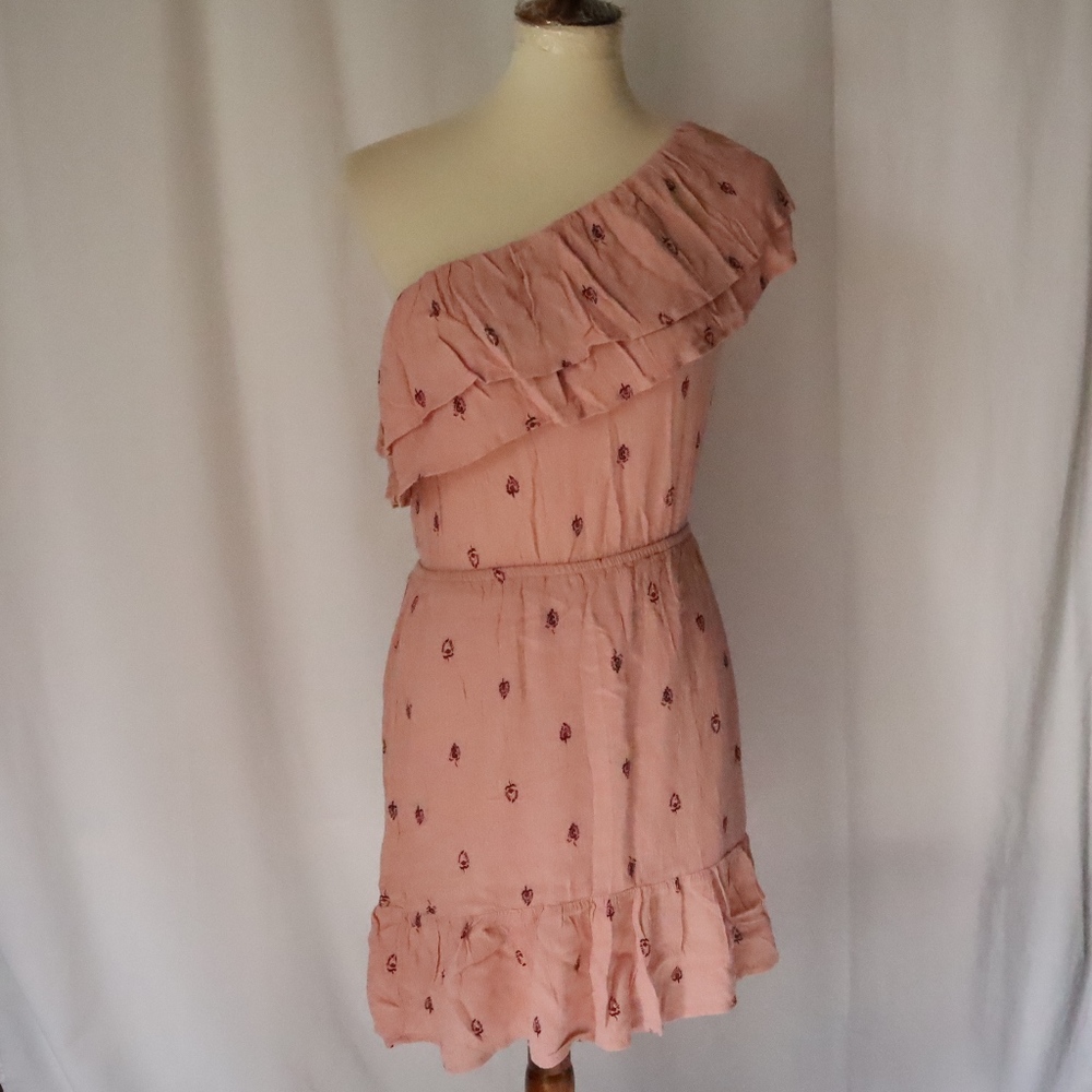 🌻Mossimo Ruffle Dress XS Pink one should…